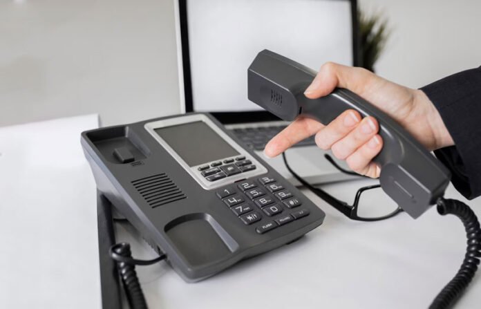 How to Get Reliable Home Phone Service on a Tight Budget