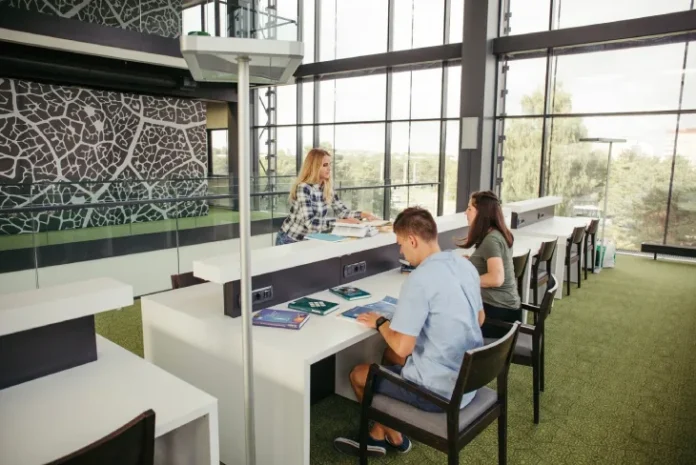 Optimizing Office Space and Classroom Efficiency with Smart Storage Optimizing Office Space and Classroom Efficiency with Smart Storage