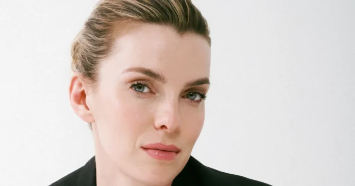 betty gilpin net worth Betty Gilpin net worth 2025 - Emmy-nominated GLOW actress headshot